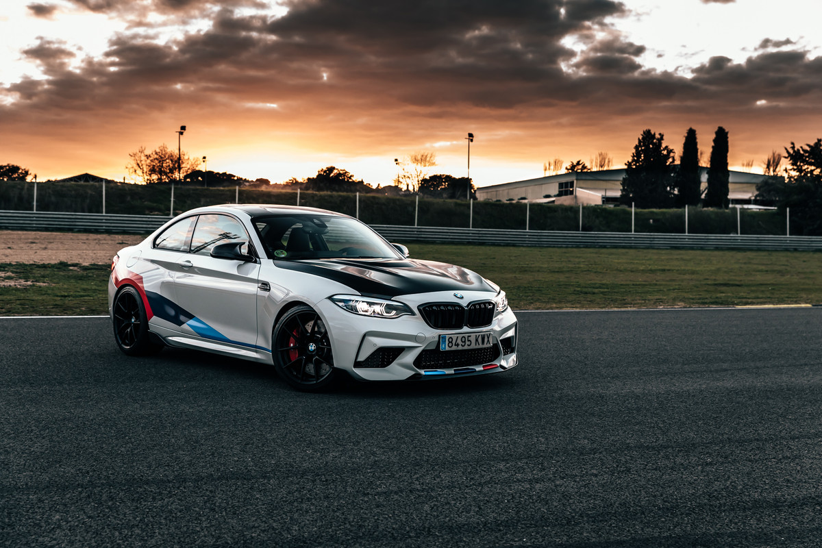 P90386210_highRes_bmw-m2-competition-w