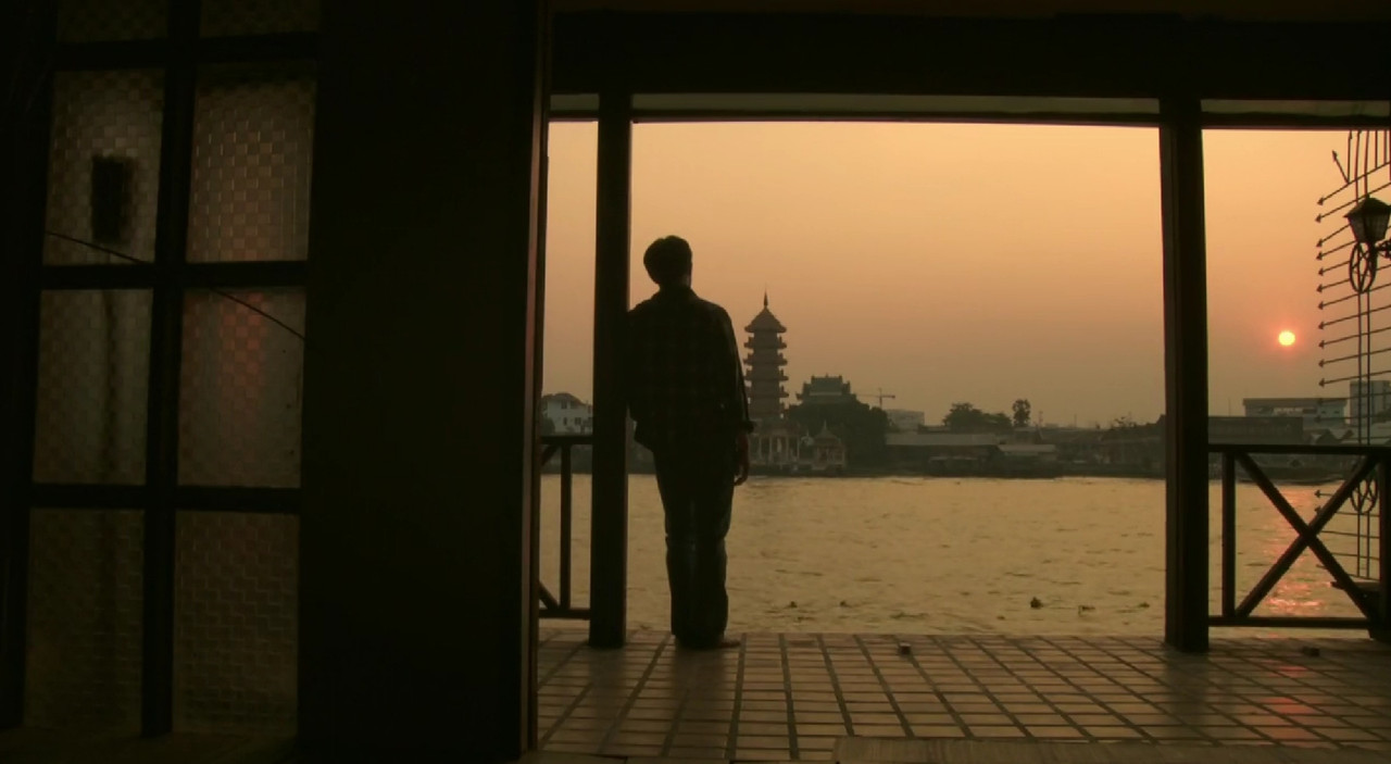 Bangkok Traffic (Love) Story Movie Screenshot