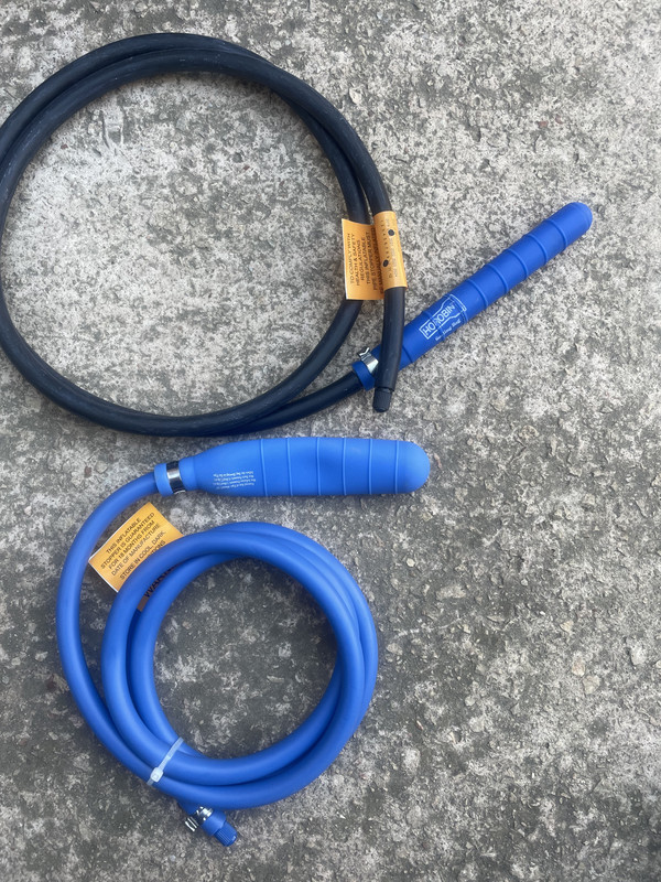 1D4935E3-2208-4DB4-9FD1-8D9FB99185CD