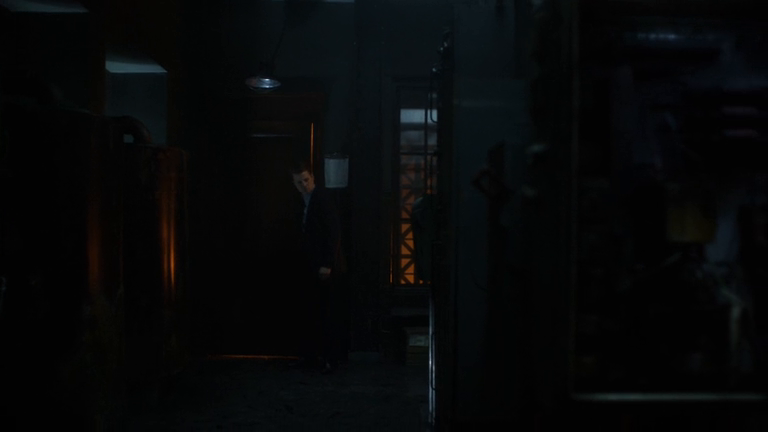 Gotham.S05E01.Anno.zero.BDMux.ITA.ENG.x264-BlackBit[screenshot 7]
