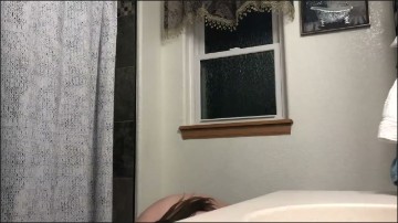 [Image: Voyeur61505113945.jpg]