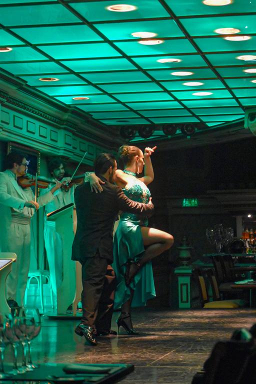 В джазе только девушки или аргентинско-бразильский калейдоскоп В джазе только девушки или аргентинско-бразильский калейдоскоп