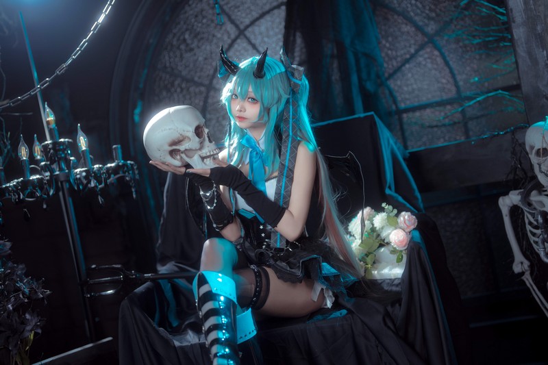 艾西Aiwest 初音未来小恶魔Cosplay写真图集 Miku恶魔主题高清图集 26P (157.7M)插图5