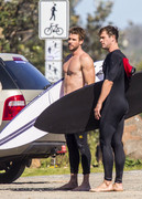 Chris-Hemsworth-superficial-guys-44