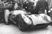 24 HEURES DU MANS YEAR BY YEAR PART ONE 1923-1969 - Page 44 58lm39-L11-2-B-Frost-B-Hicks-1