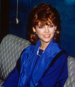 Victoria-Principal-c94