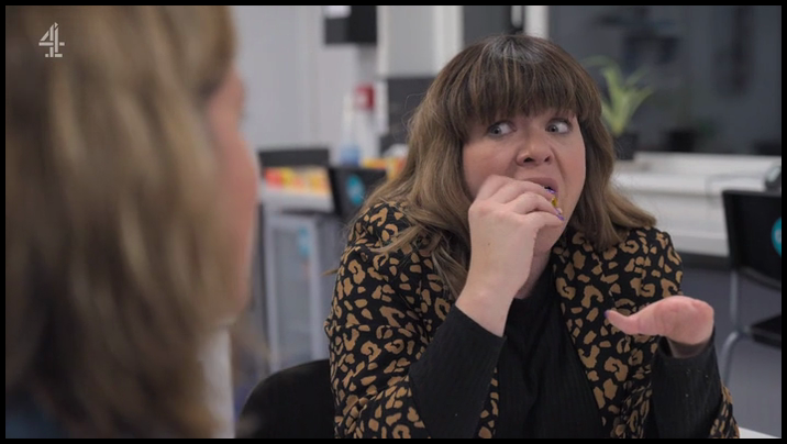 [Image: hacbq8u4n33b.png]