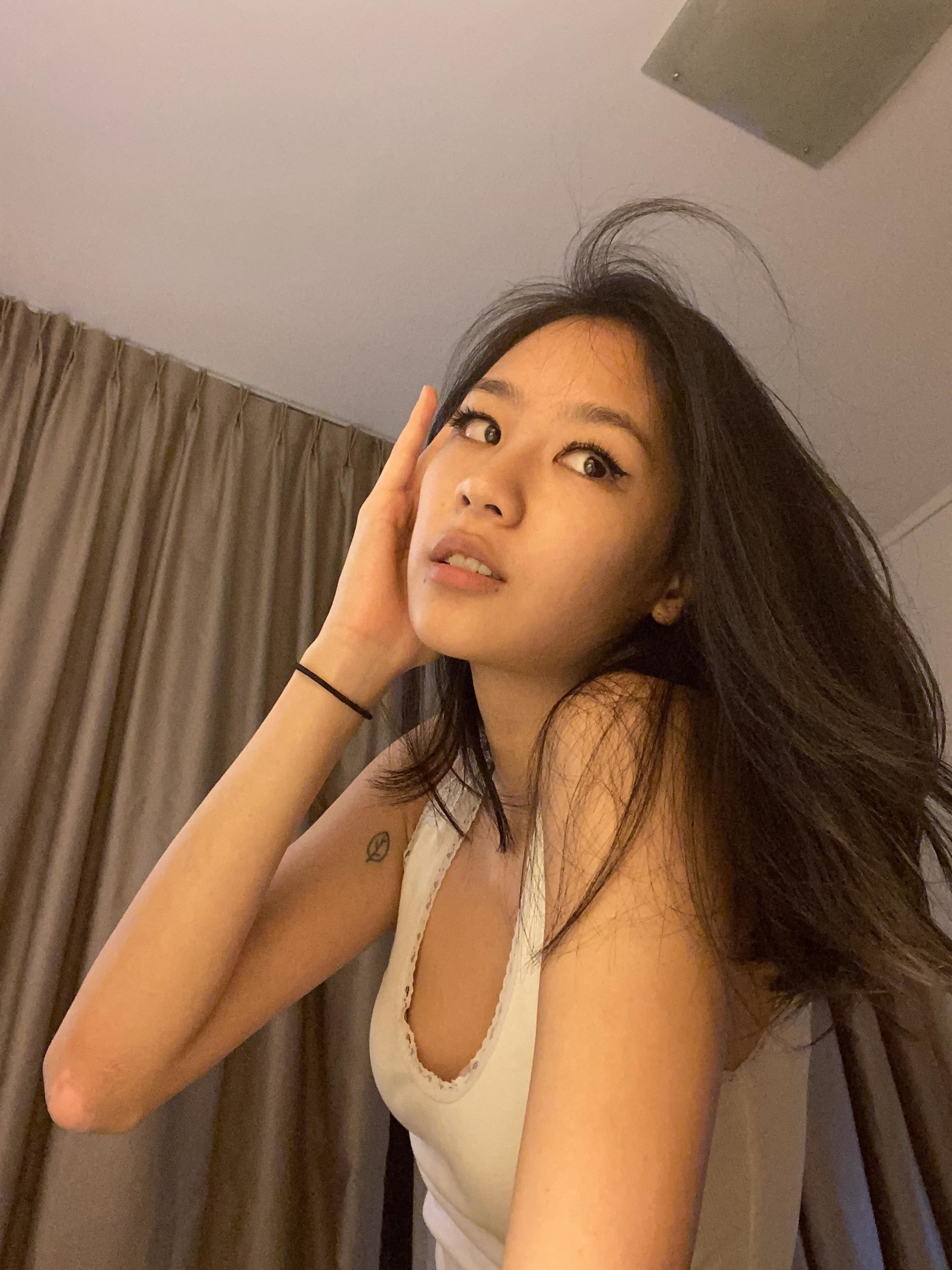 Singapore model Miloyeo