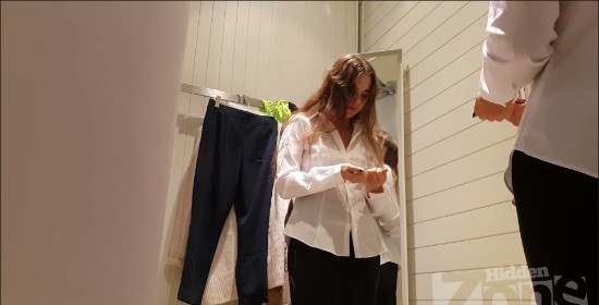 [Image: Voyeur21035104509.jpg]