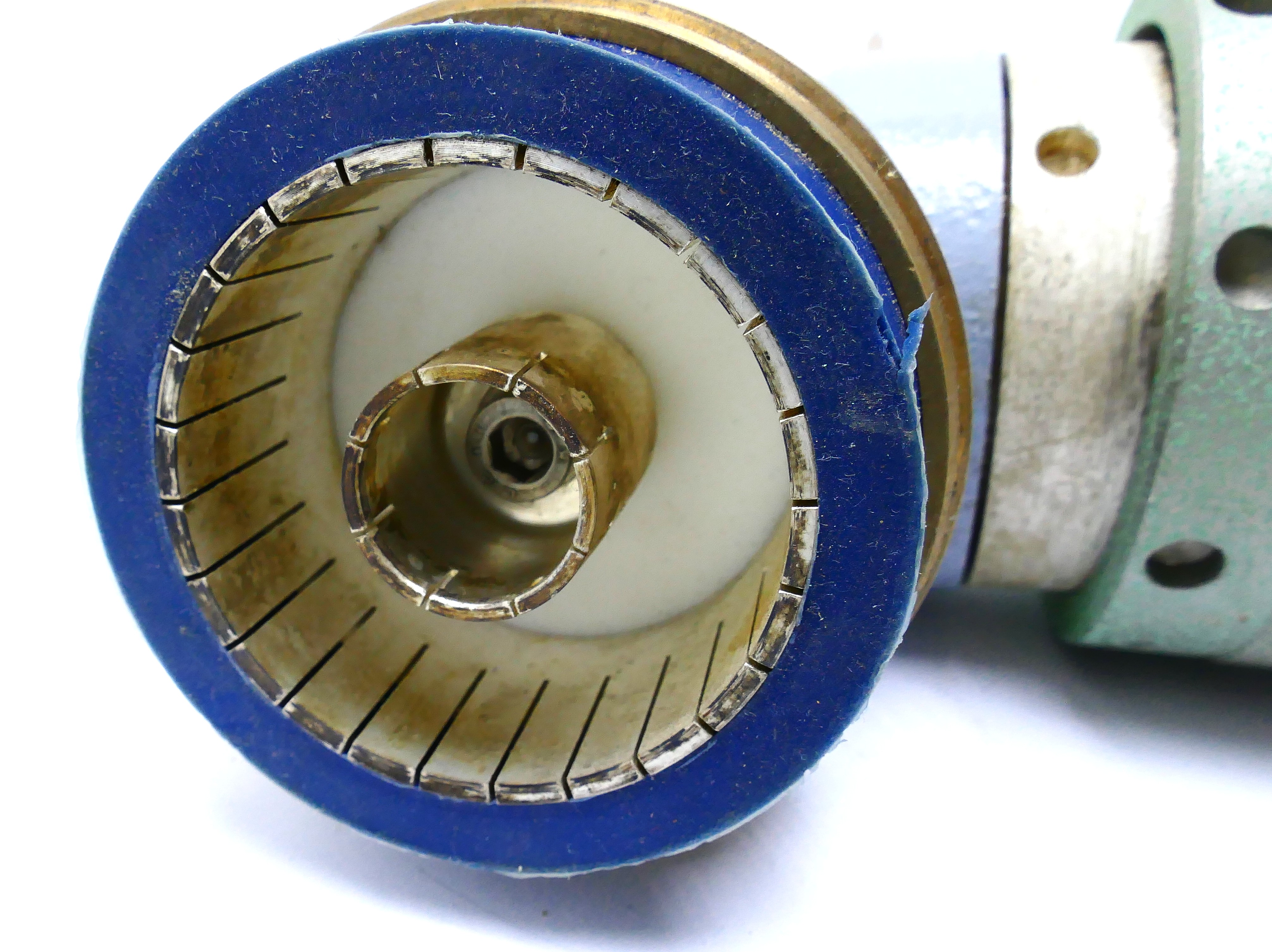Spinner BN297600 Innenansicht Kontakt