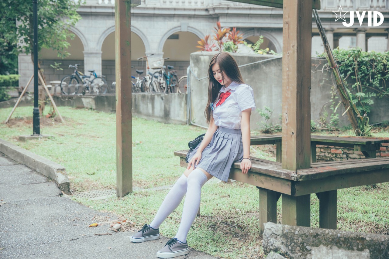 JVID木木森校园系写真，清新和活力气质妹子，千万男人的女神插图6