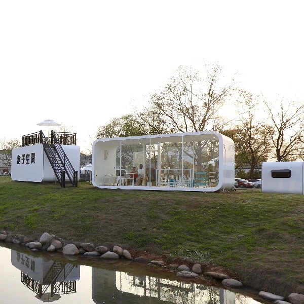Apple Cabin Commercial Pod
