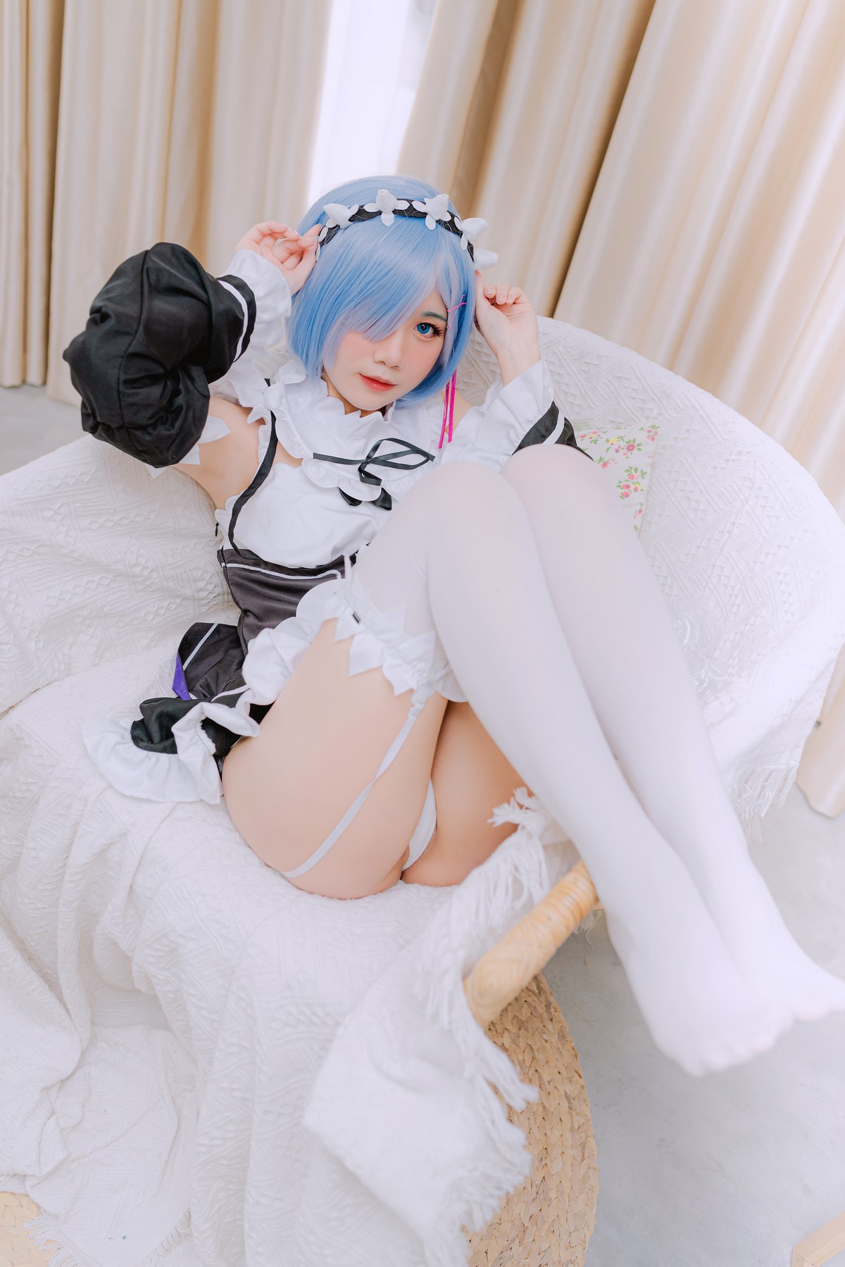 PoppaChan Rem Maid Classic Cosplay (Re Zero) – 20 Photos 105MB插图1