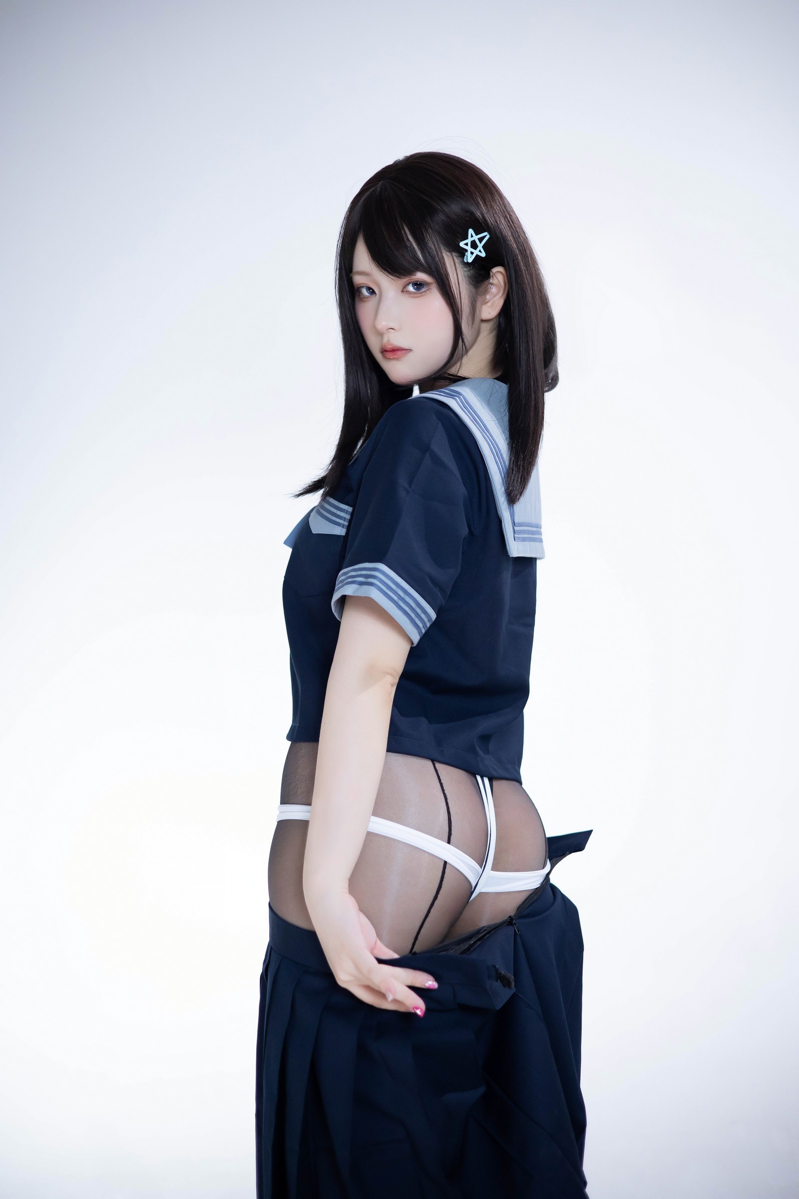 屿鱼 Yuyu 蔚蓝档案 竞泳 Cosplay 写真合集（28P｜108MB）插图