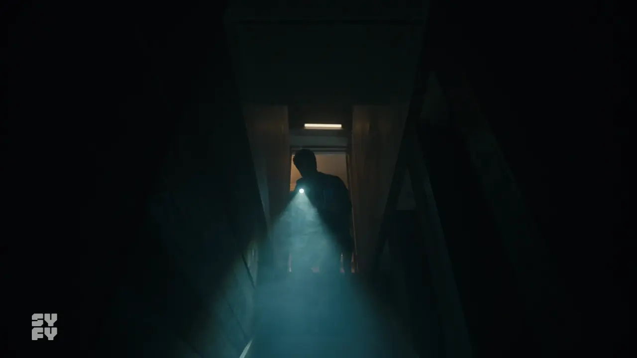 Agenzia.Roman.Case.Infestate.Vendesi.S01E01.1080p.WEBMux.ITA.ENG.x264-BlackBit[screenshot 7]