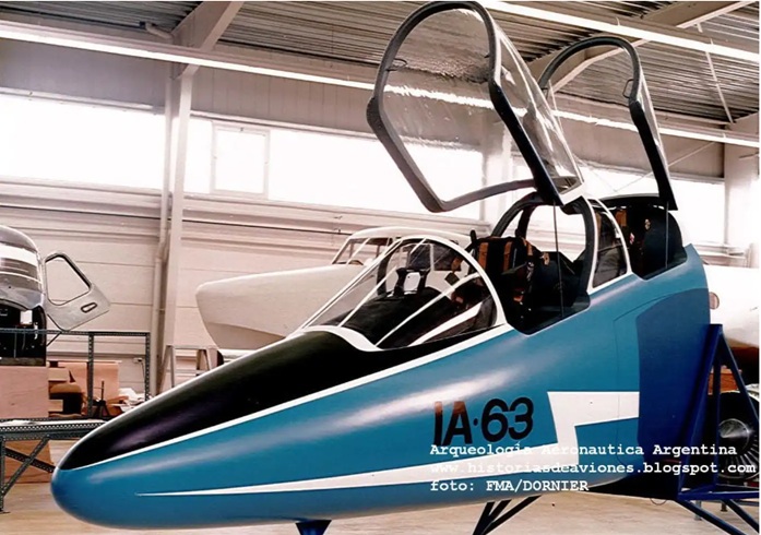 IA-63-cabina-Alpha-Jet.jpg