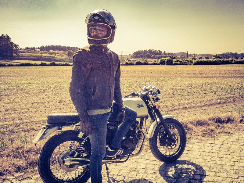 AB5E3777-FF47-4657-A71C-4FD2B08ECBB7