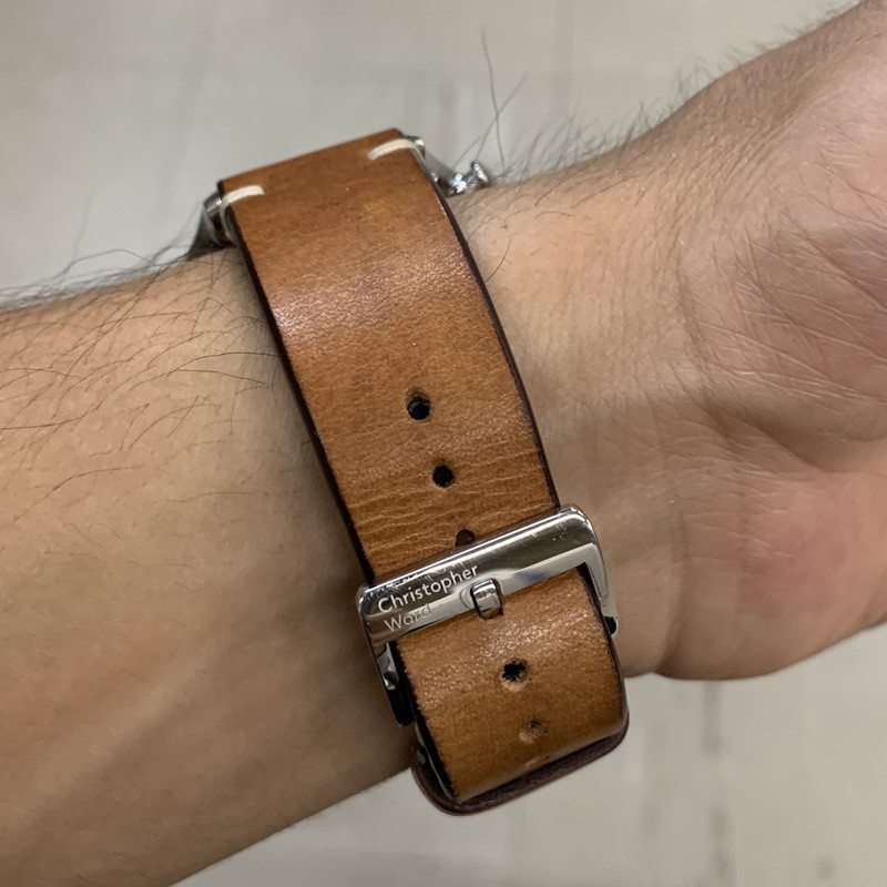 5AD42B01-8F28-40A4-9F95-266E62FAE059