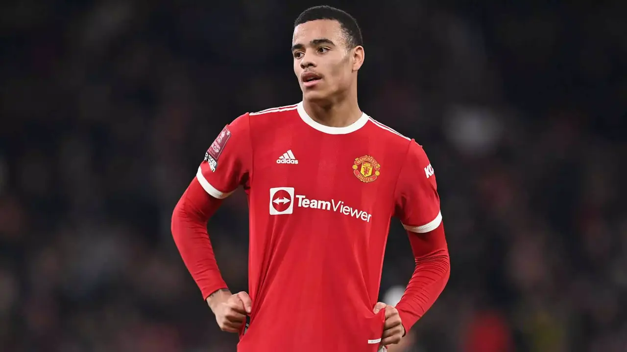 Mason Greenwood playing for United