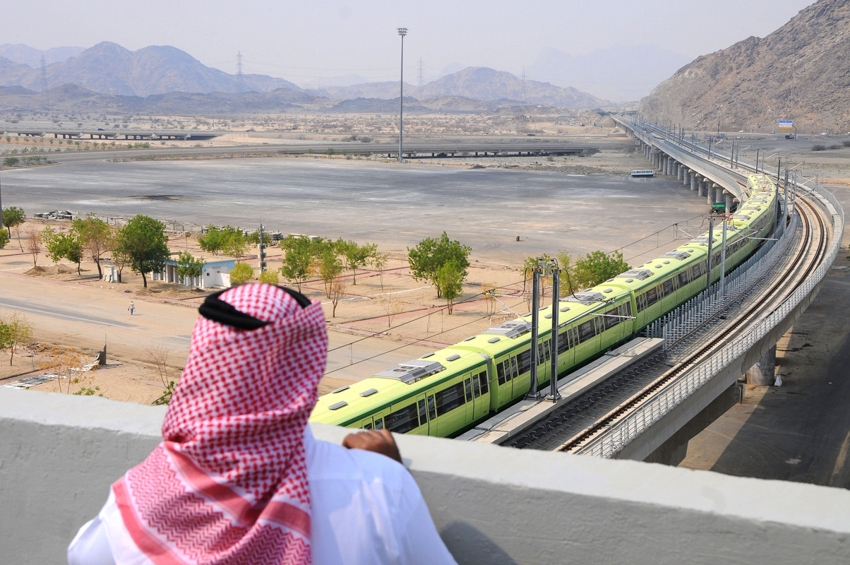 «ميد»: مشروع قطار الخليج قد يجهد ميزانيات دول مجلس التعاون