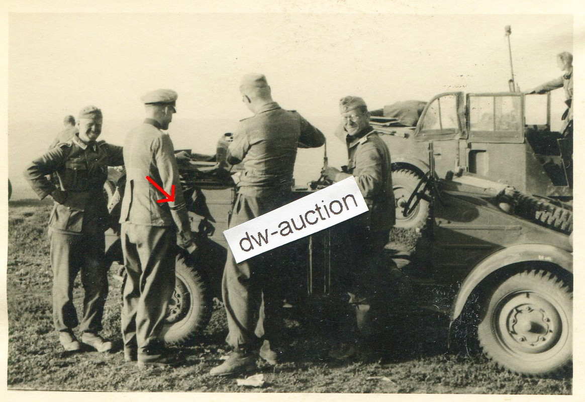 Panzer Grend. Div. GD , Offizier mit Ä-Band nebe