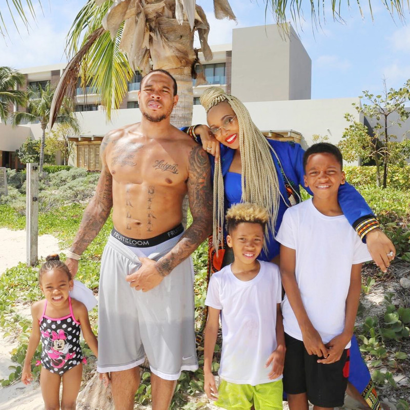 Monica and Shannon Brown with children