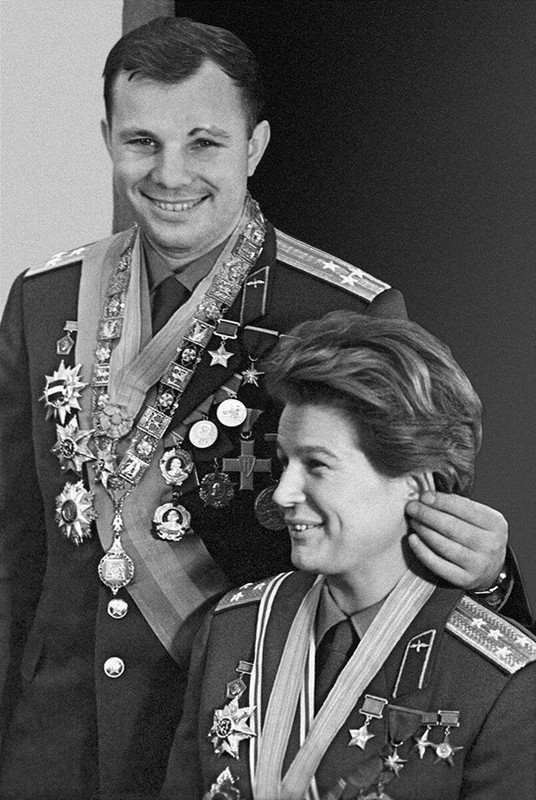 CCCP  Cosmonautes-Youri-Gagarine-Valentina-Teleshkova