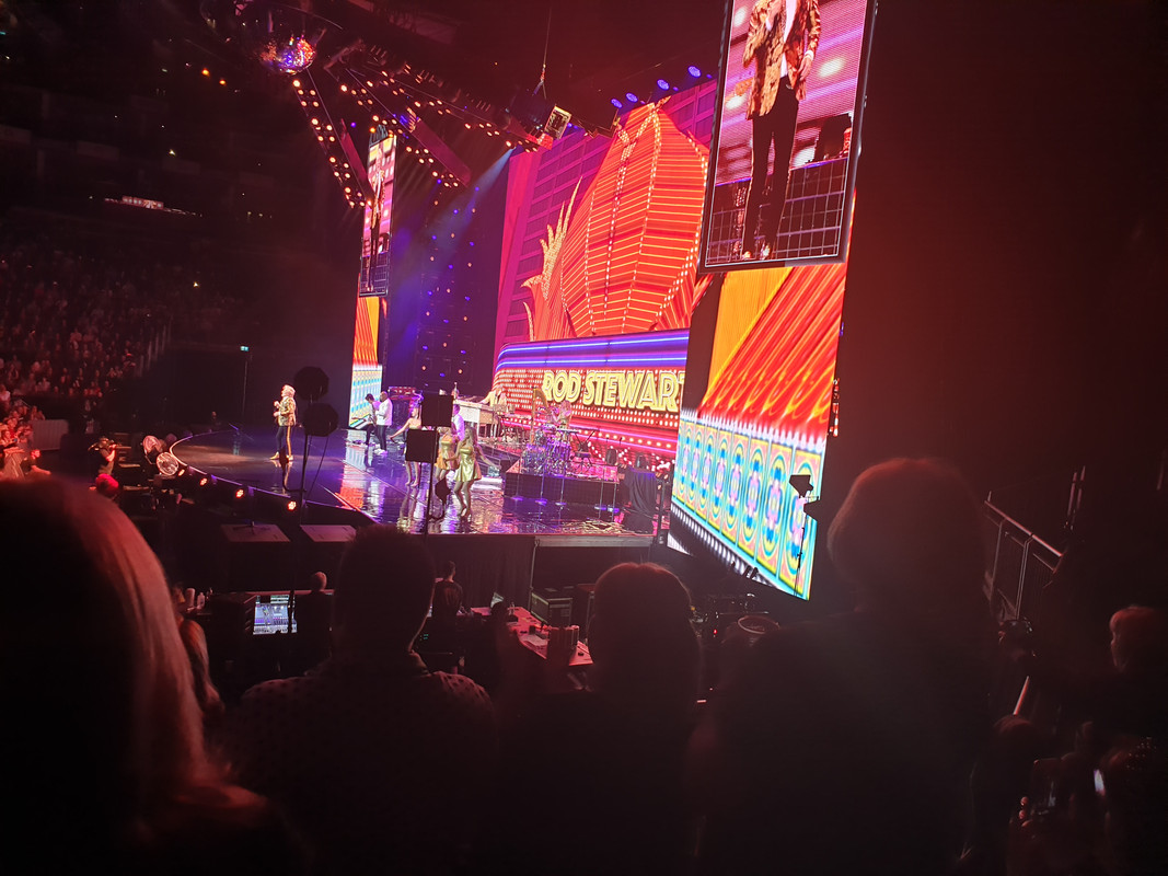 B7E0E8B9-E17D-488E-A7E2-FD4AF37C9AF7