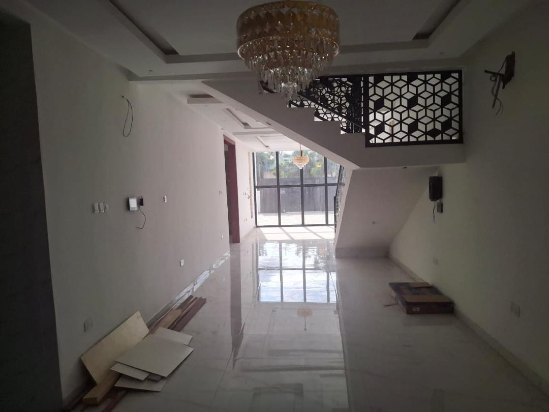 East Legon Hills 5-bedroom master bathroom