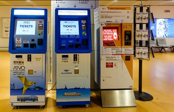 Para el trayecto desde el aeropuerto Aeropuerto Marco Polo de Ven - Foro Italia