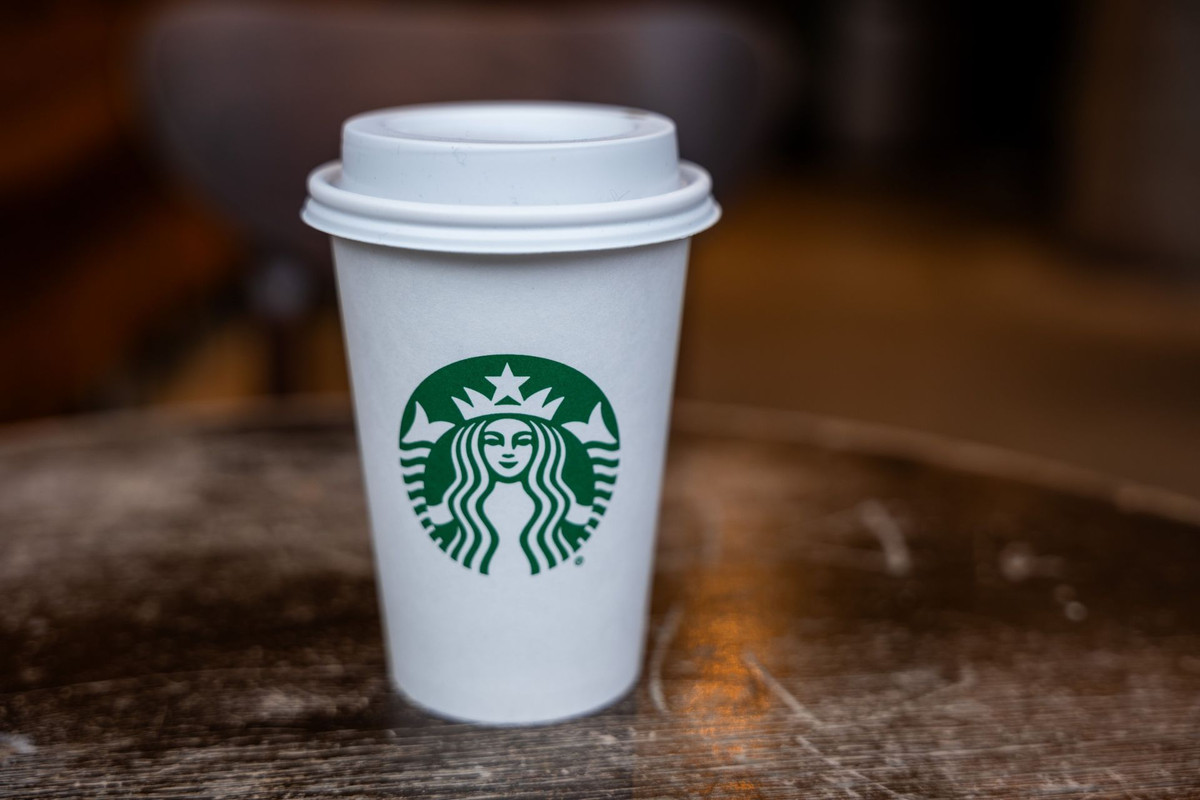 Is Starbucks Open On Thanksgiving?