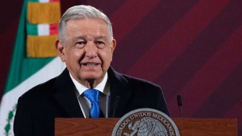CJNG: Sicarios asesinan a coronel del Ejército mexicano; AMLO comparte detalles del crimenEl presidente AMLO envió su pésame a los familiares del coronel Héctor Miguel Vargas Carrillo, quien fue asesinado en Michoacán por presuntos miembros del CJNG