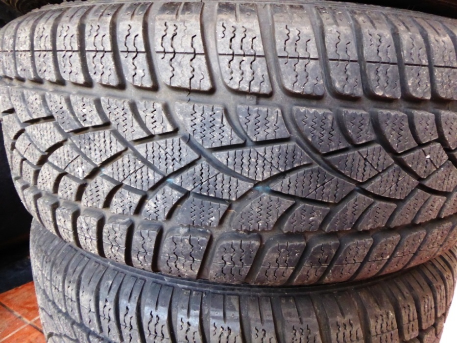 192068959_3_1000x700_set-4-anvelope-205-55-16-dunlop-sp-wintersp