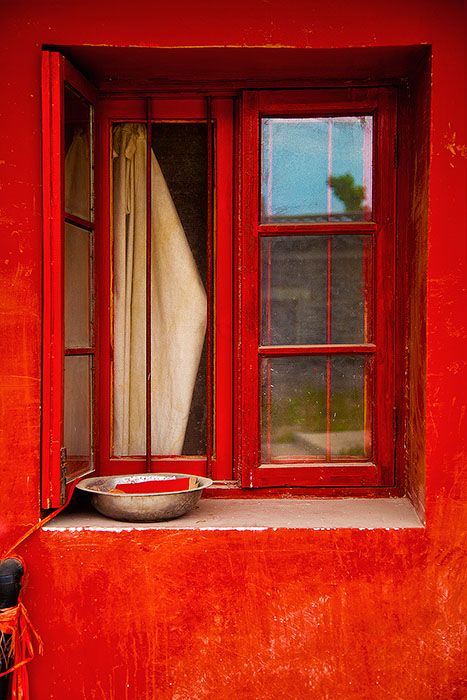 redwindow.jpg