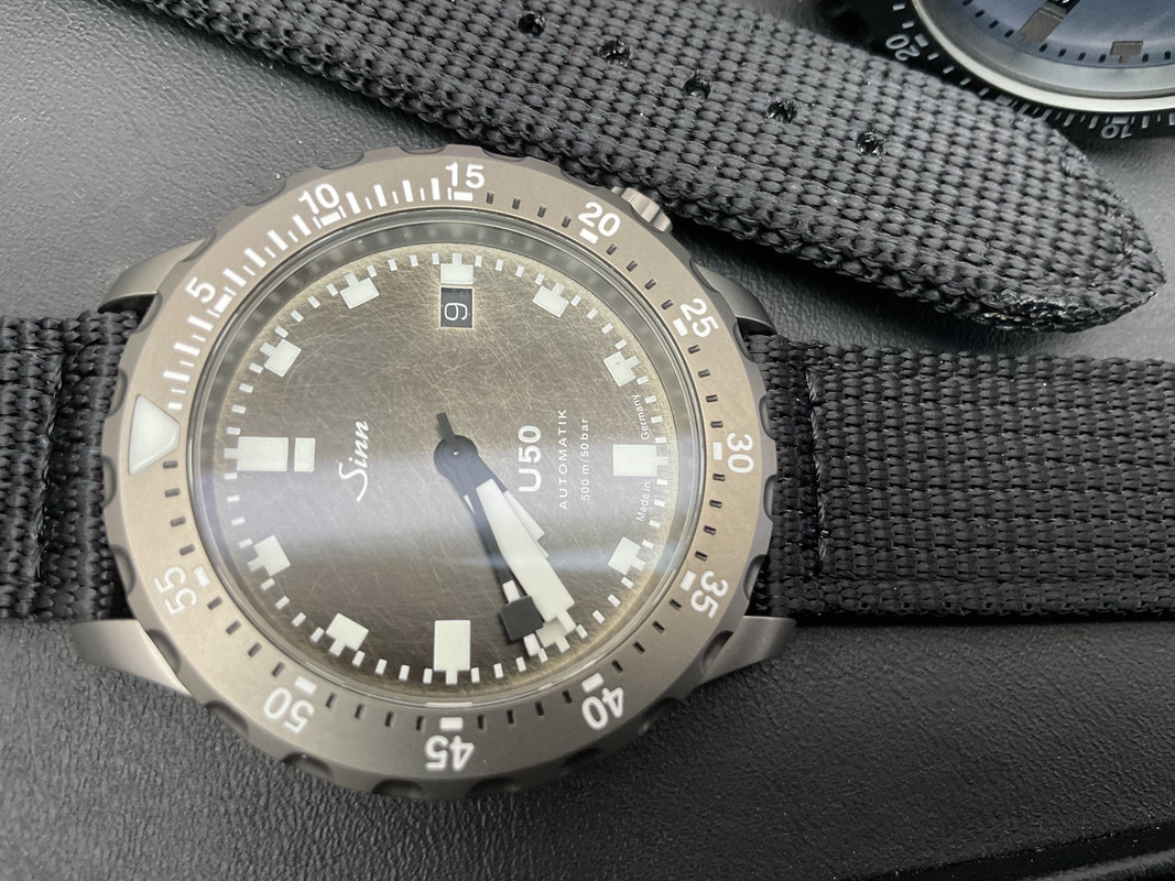 F325FA4F-C005-41DD-8719-C26083985BA9