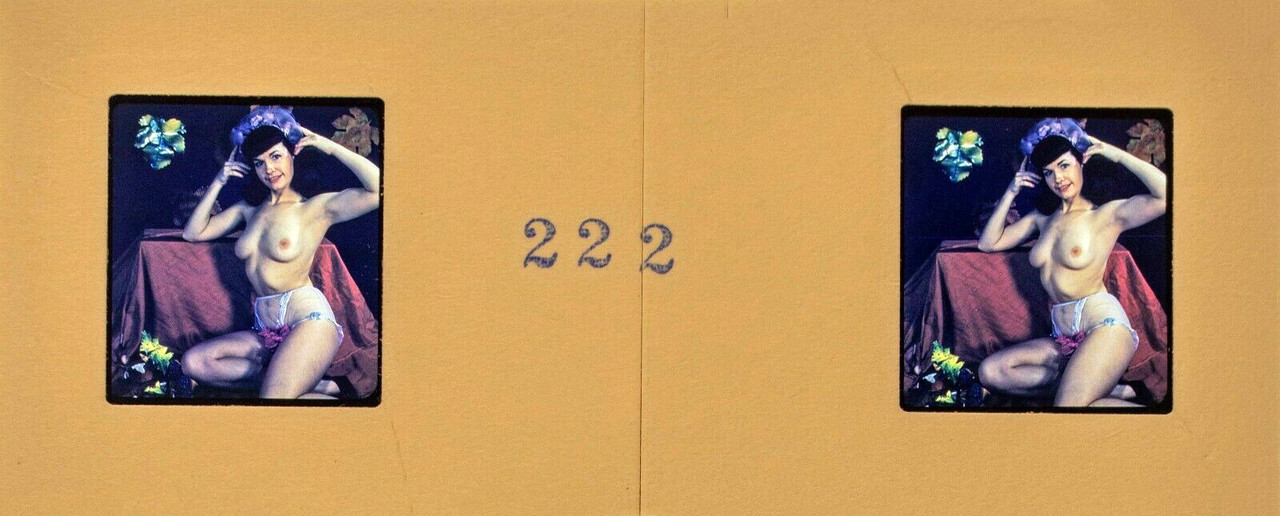 NUDE 222b