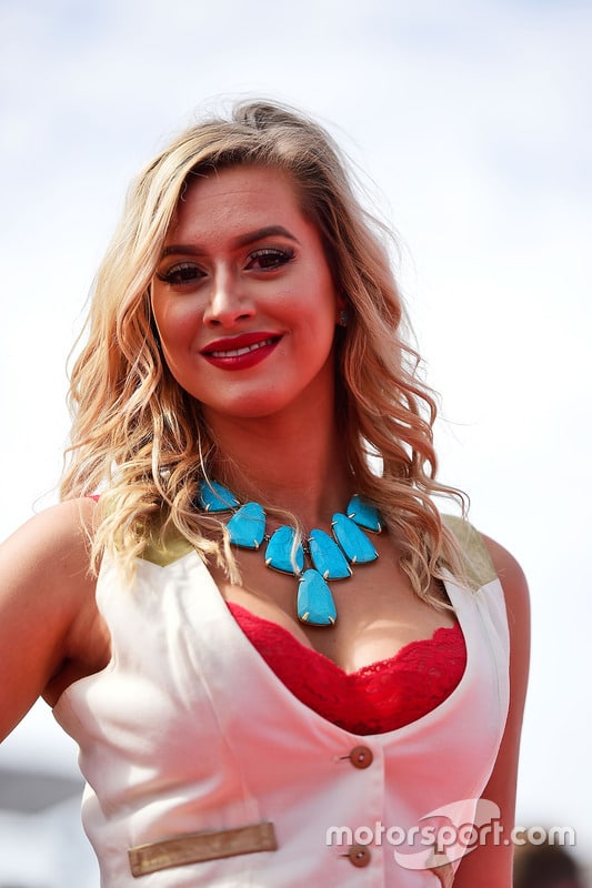 f1-united-states-gp-2016-grid-girl