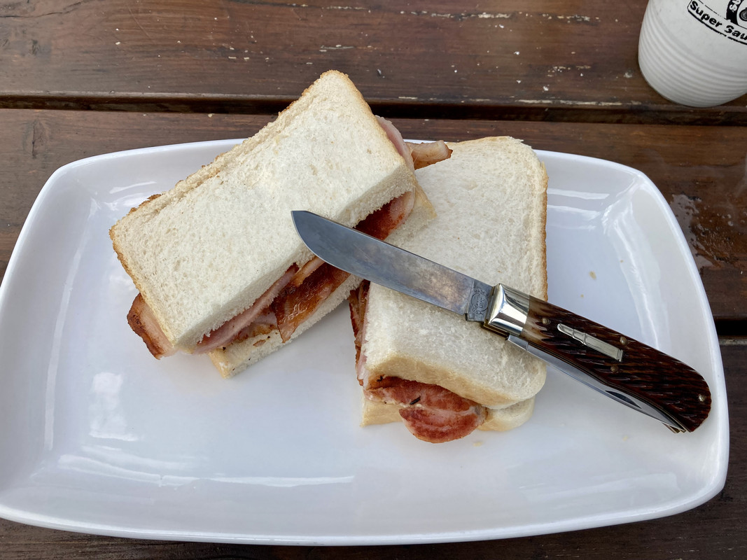 9B37D07F-F0F4-46A9-9D0E-608991DE5886