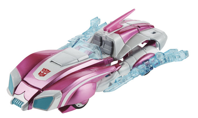 PE-AUTOBOT-HEROES_Arcee_Vehicle_Online_300DPI