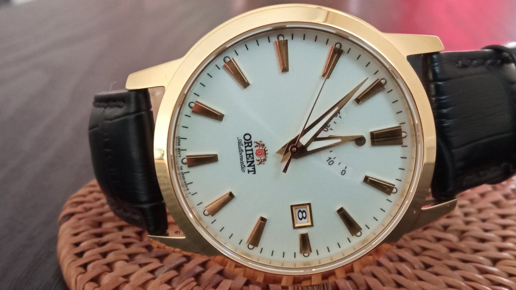 Recherche montre à cadran blanc < 500 € - Page 2 IMG-20221108-115343