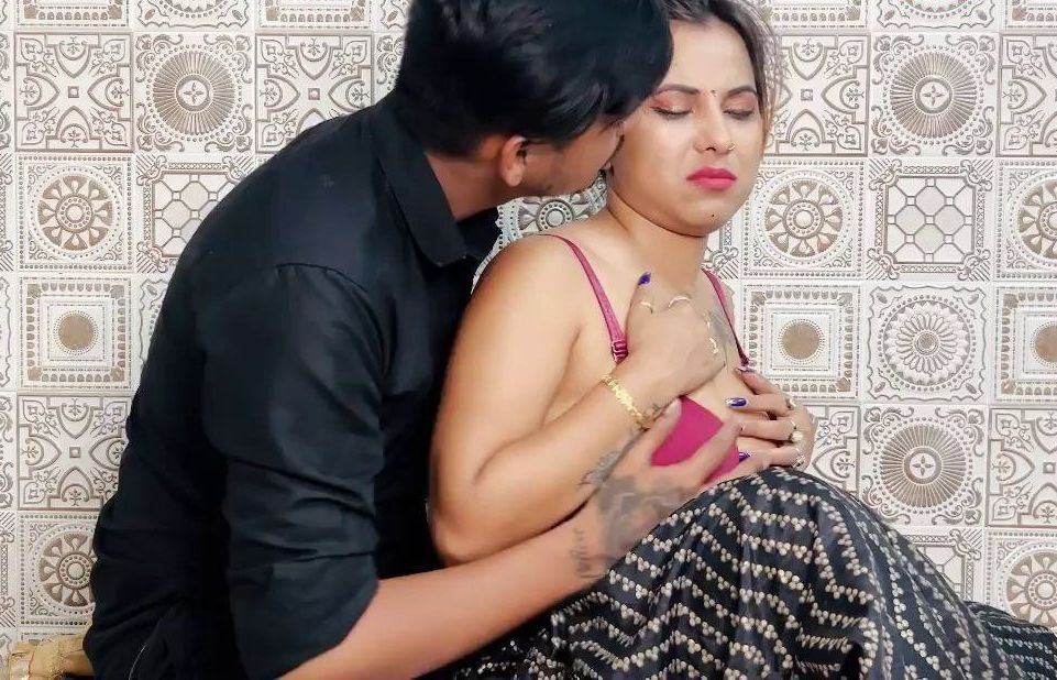 Hot indian bhabhi romance with devar nude video