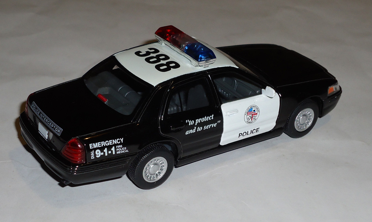 Ford-Crown Victoria Police