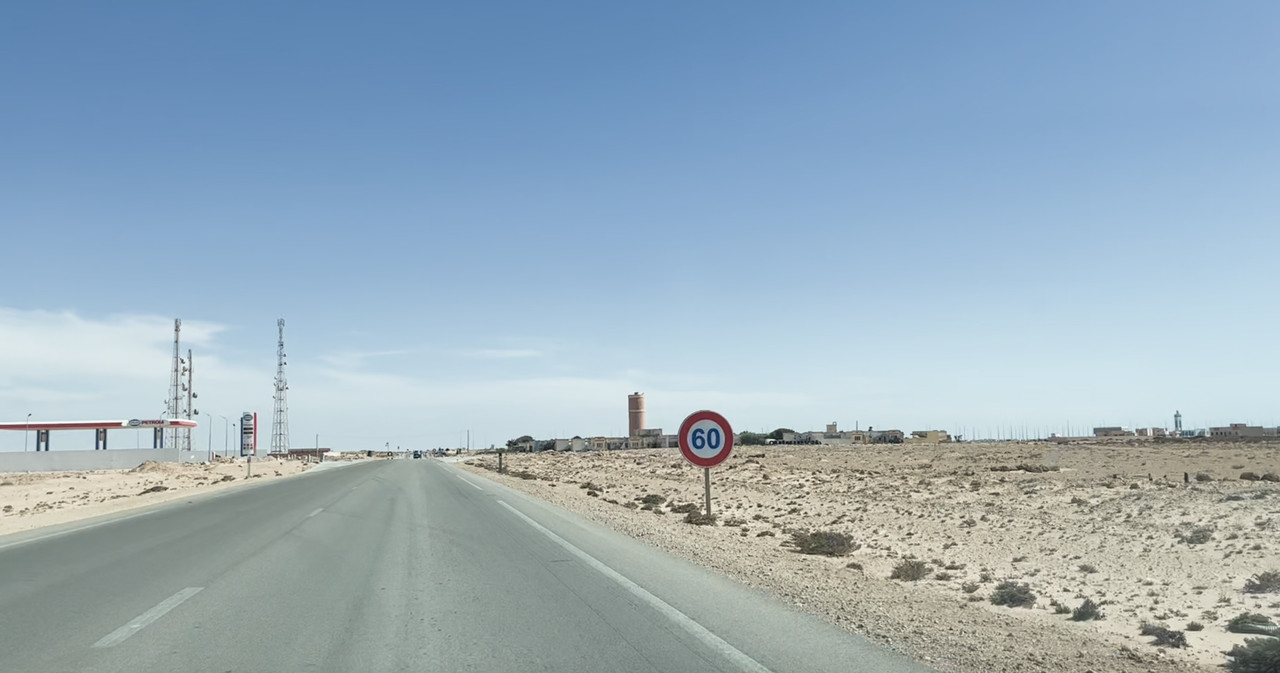 Carreteras, Gendarmería y Estaciones de Servicio - Al Sur del Sur: entre el desierto y el océano (69)