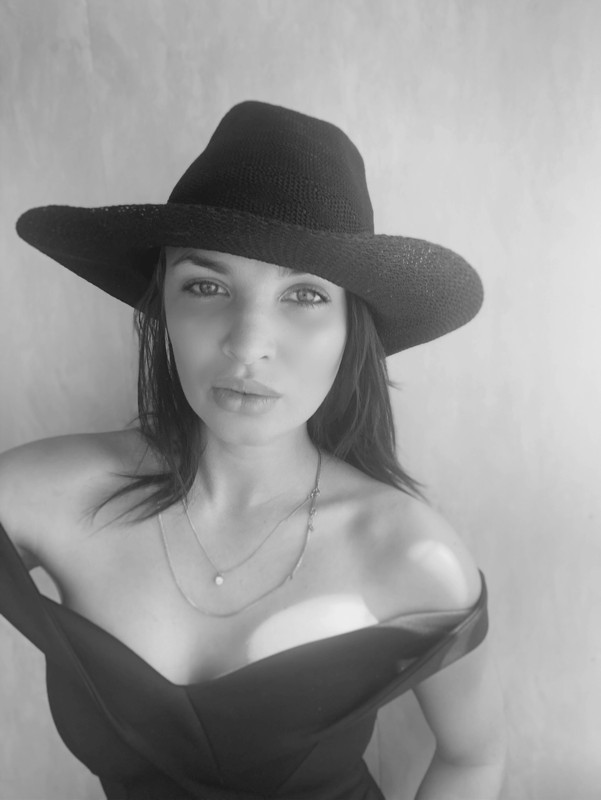 813FC5D9-00A1-42B5-A271-CEED05ED379B