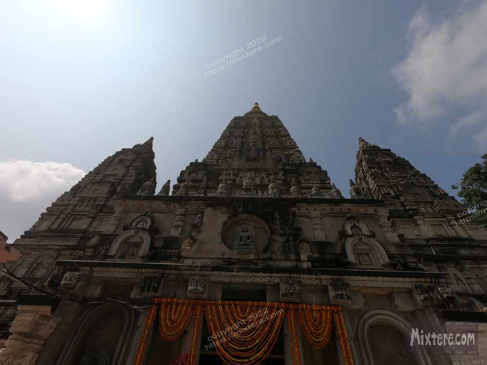 BBG&B12AStrollToSujataTempleB - 4