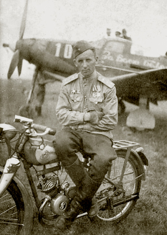 Bell-P-39-Airacobra-211GVIAP-23GIAD-White-10-Ukrainian-Front-1944-01