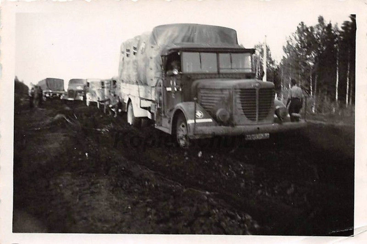 LKW Büssing - NAG im Schlamm Schimsk - Nowgorod 