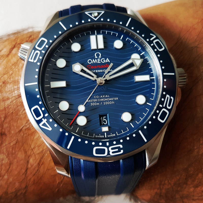 Ω Seamaster Professional Diver 300M Co-Axial Master Chronometer 42mm Cal. 8800 Blue (2)