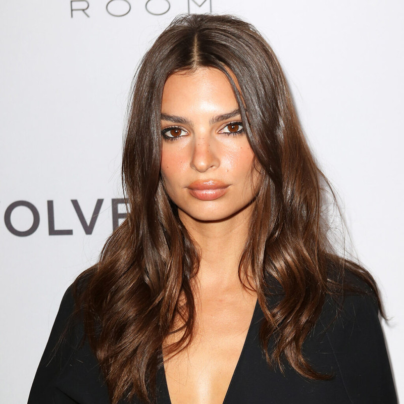 The Thoughts of Emily Ratajkowski on Plastic Surgery