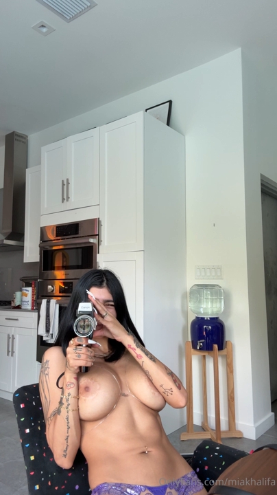 Mia-Khalifa-Pic-2.jpg